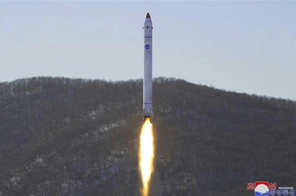 Triều Tiên thông báo với Nhật Bản kế hoạch phóng vệ tinh không gian