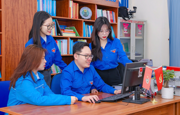  Phát huy vai trò đoàn viên thanh niên trong bảo vệ nền tảng tư tưởng của Đảng