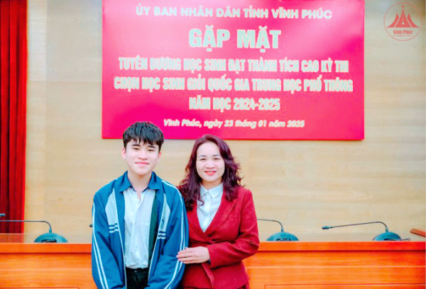 Nam sinh Vĩnh Phúc ghi tên trong đội tuyển Việt Nam dự thi Olympic Tin học châu Á Thái Bình Dương năm 2025