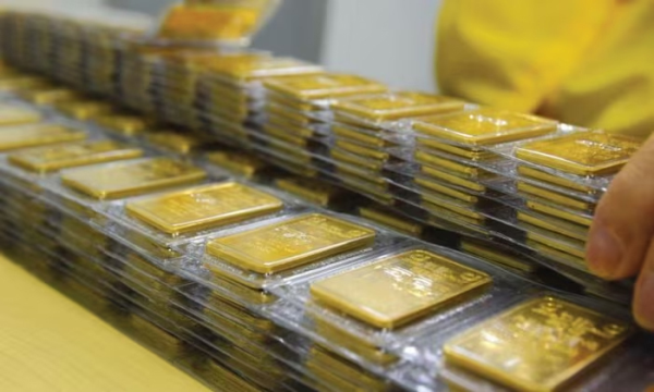 Giá vàng lao dốc mạnh sau chỉ đạo của Phó Thủ tướng