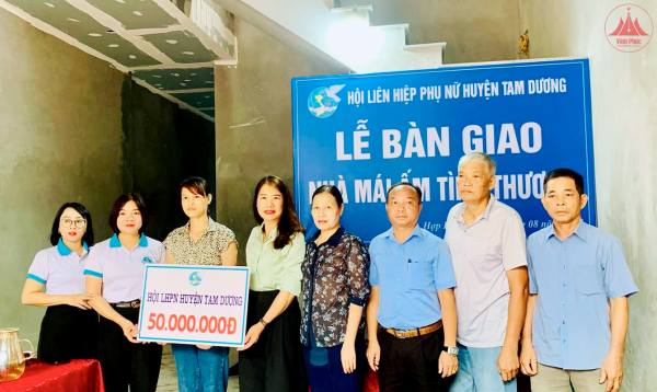 Phụ nữ Tam Dương làm theo lời Bác