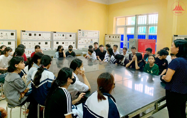 Các trường nghề vào mùa tuyển sinh