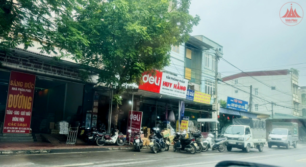  Tiểu thương thị trấn Thổ Tang mở cửa kinh doanh trở lại