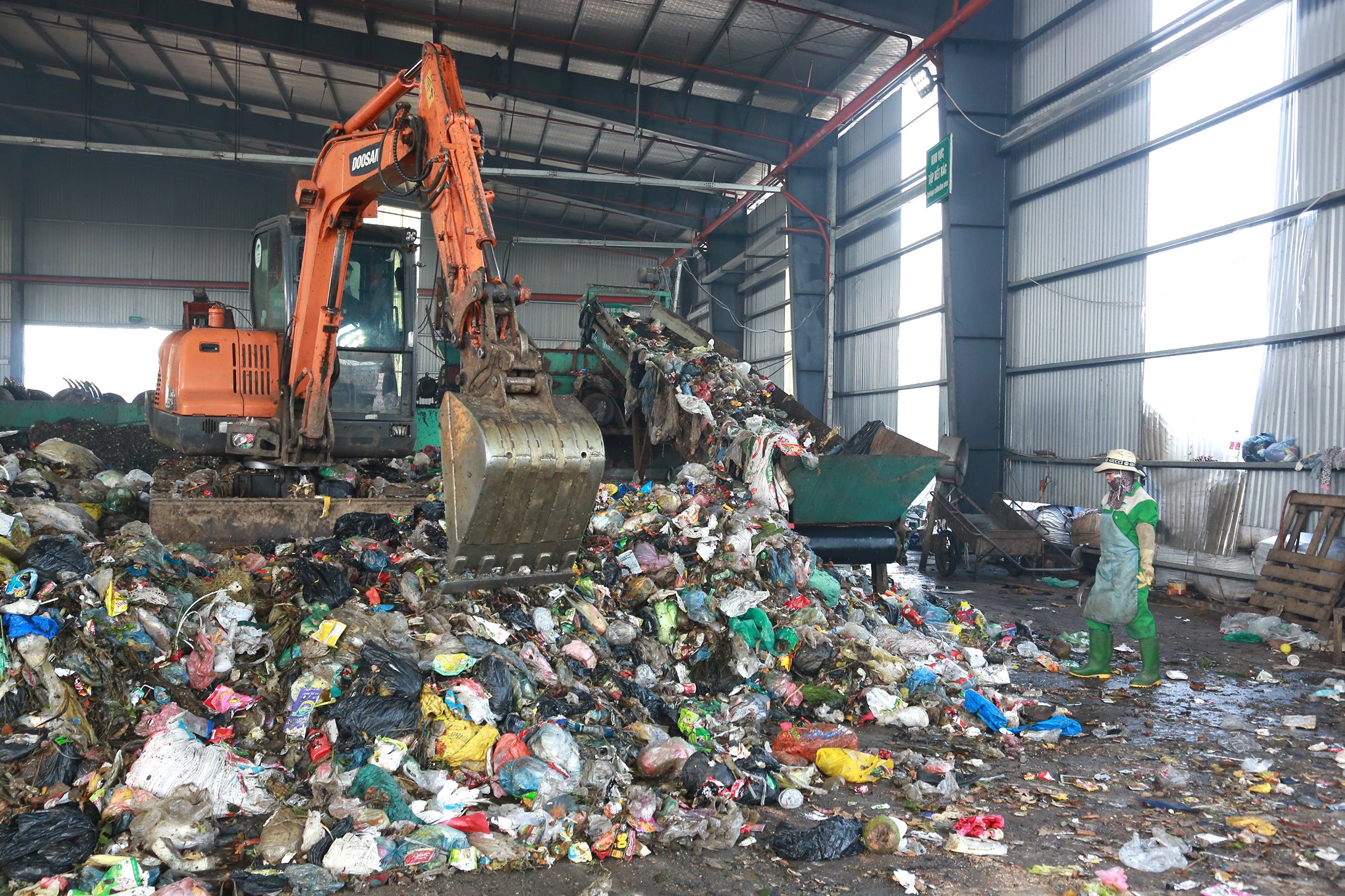 Tháo gỡ khó khăn trong xây dựng nhà máy xử lý rác thải tập trung