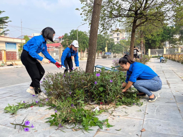 Tuổi trẻ Phúc Yên xung kích xây dựng nông thôn mới, đô thị văn minh