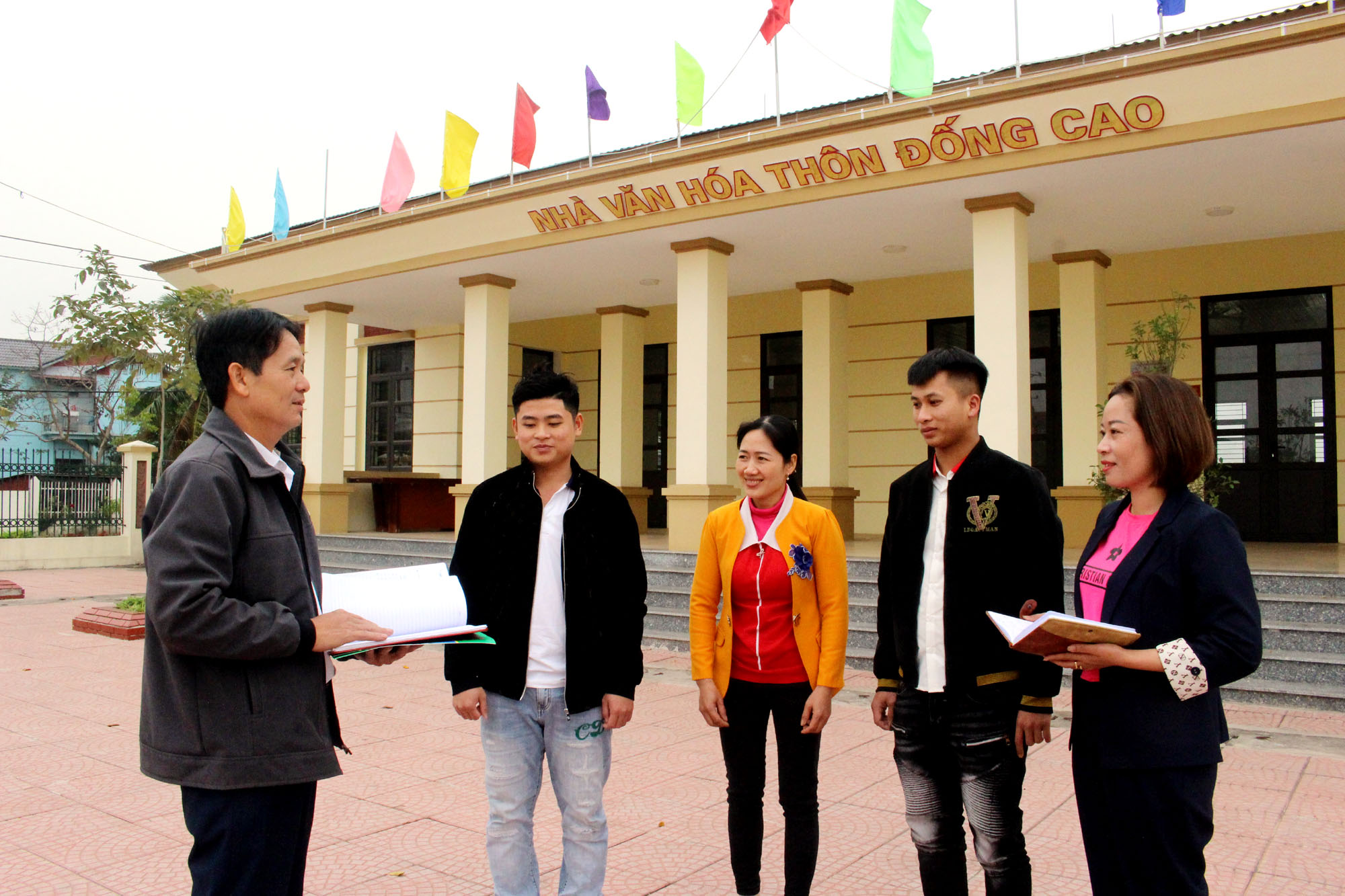 Huyện Yên Lạc tăng cường quản lý đảng viên đi làm ăn xa