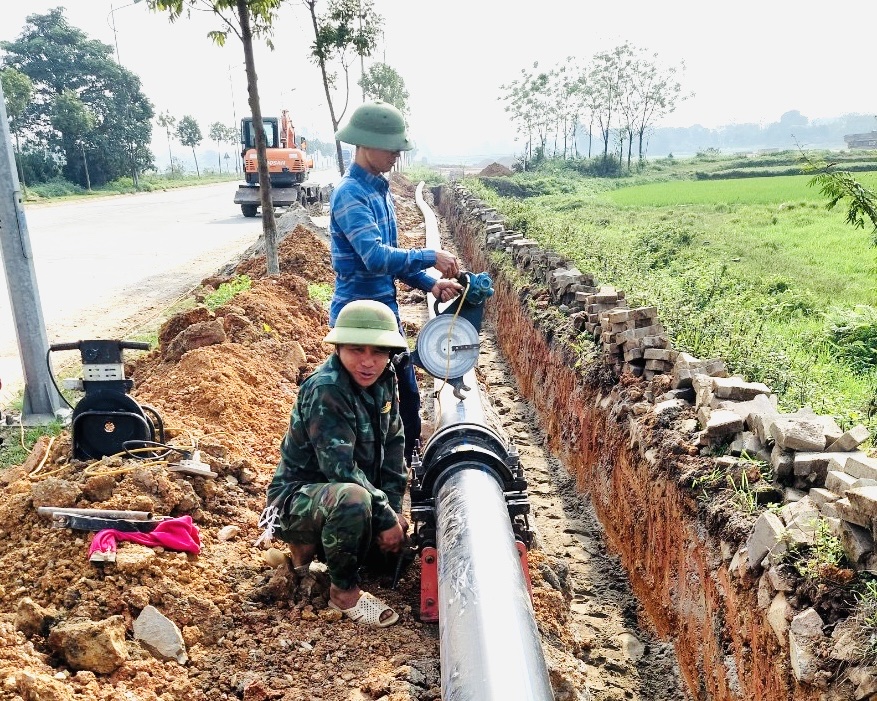 Hơn 80% hộ dân xã Xuân Lôi đăng ký sử dụng nước sạch
