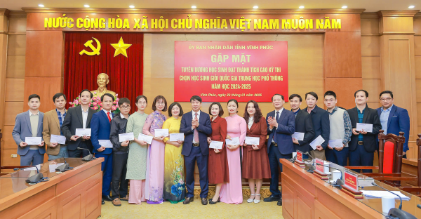 Chuyến tàu đổi mới: Tăng tốc từ đội ngũ cán bộ - Kỳ 2: Tổ chức tinh gọn, cán bộ tinh hoa