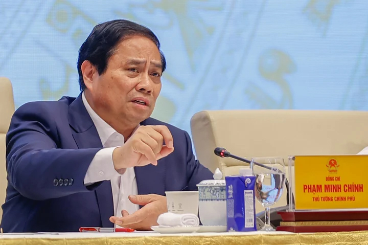 Thủ tướng: Mở chiến dịch rà soát tài khoản ngân hàng, sim để phòng ngừa lừa đảo