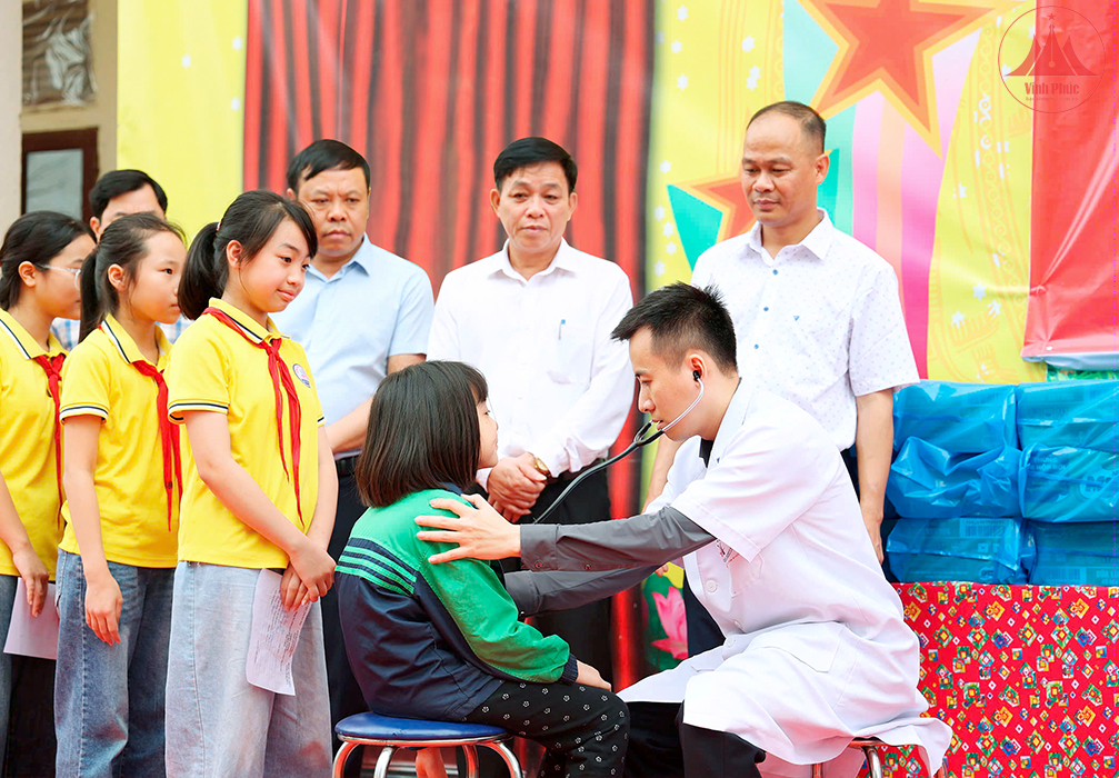 Nâng cao chất lượng công tác chăm sóc sức khỏe trẻ em