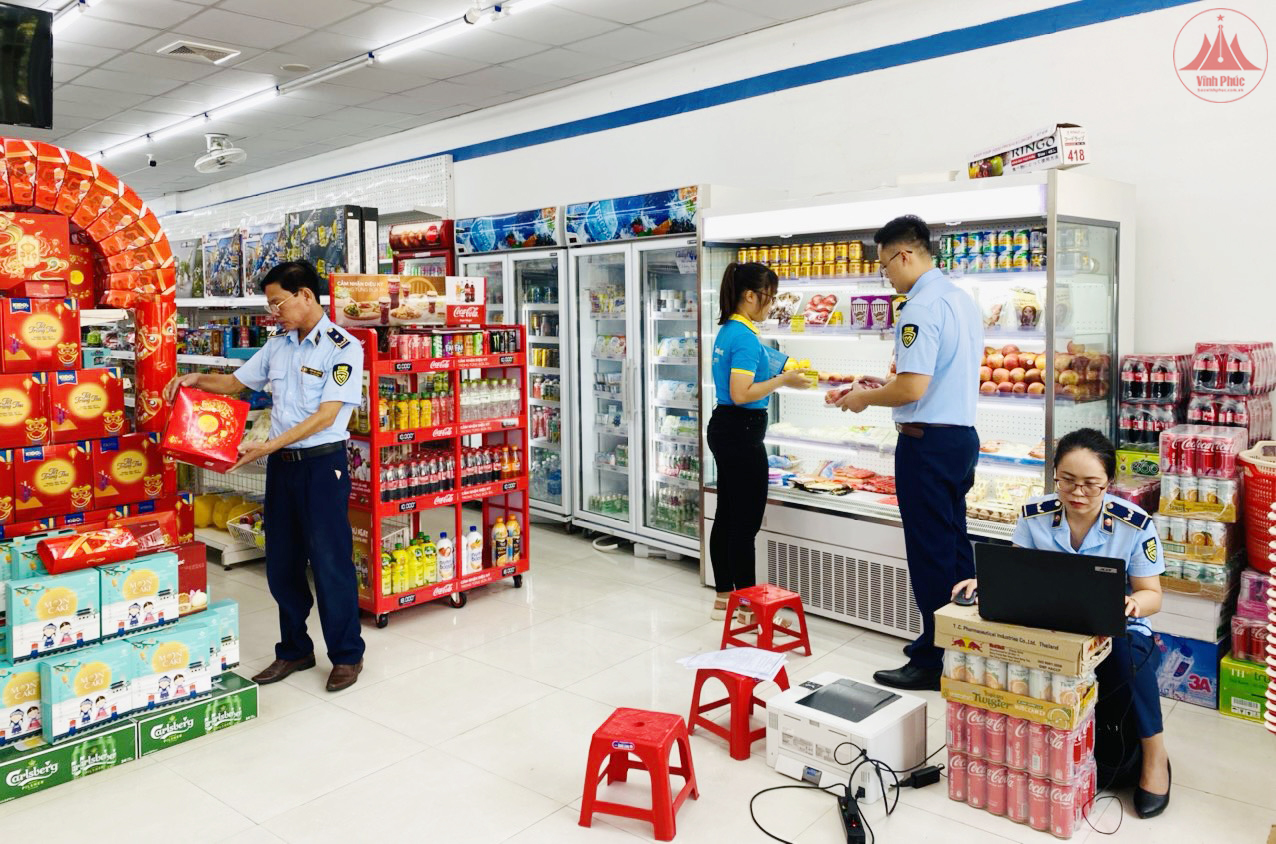 Nhức nhối vấn nạn thực phẩm bẩn