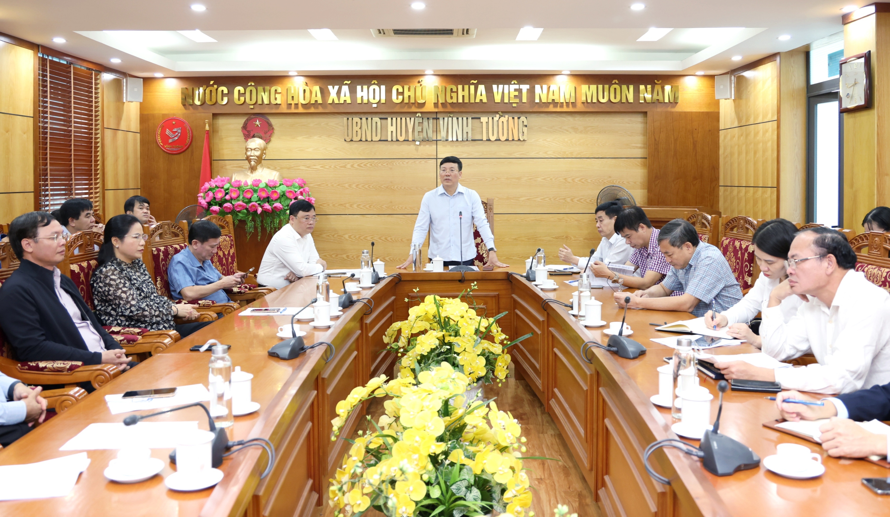 Chủ tịch UBND tỉnh Lê Duy Thành kiểm tra tiến độ triển khai dự án cấp nước sạch cho các huyện Vĩnh Tường và Yên Lạc