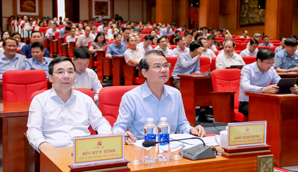 Vĩnh Phúc phấn đấu tốc độ tăng trưởng kinh tế khu vực kinh tế tư nhân cao hơn từ 1 - 2% so với mục tiêu Nghị quyết số 68 của Bộ Chính trị